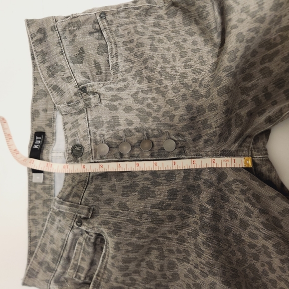 Kut from the Kloth Connie High Rise Ankle Skinny Gray Cheetah Print Pants - Picture 15 of 16